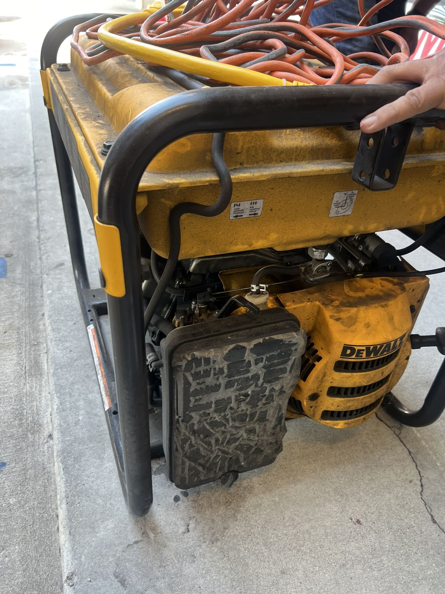 Generator The Walt DXGNR8000 Portable