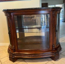Cabinet with glass doors