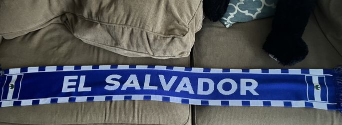 El Salvador Scarf
