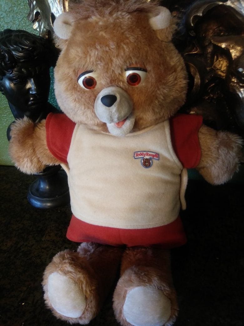 Teddy ruxpin