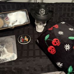 Halloween And Christmas Home Decor Bundle 