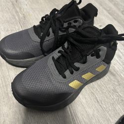 Kids Adidas Size 13c 