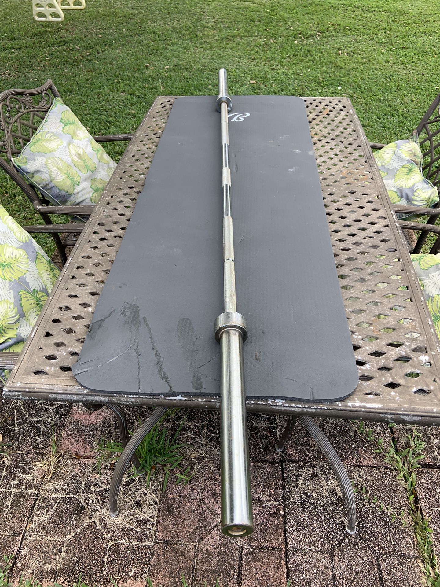 Olympic Barbell - 7’ 45 Pounds