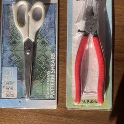 Mika Bevel Stained Pattern Shears (Unopened, Original Packaging) | Stained Glass Cutting Tool | New + Glass Pro Metal Runner (Unopened, Original Packa
