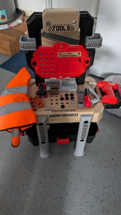 Toddler Tool Bench