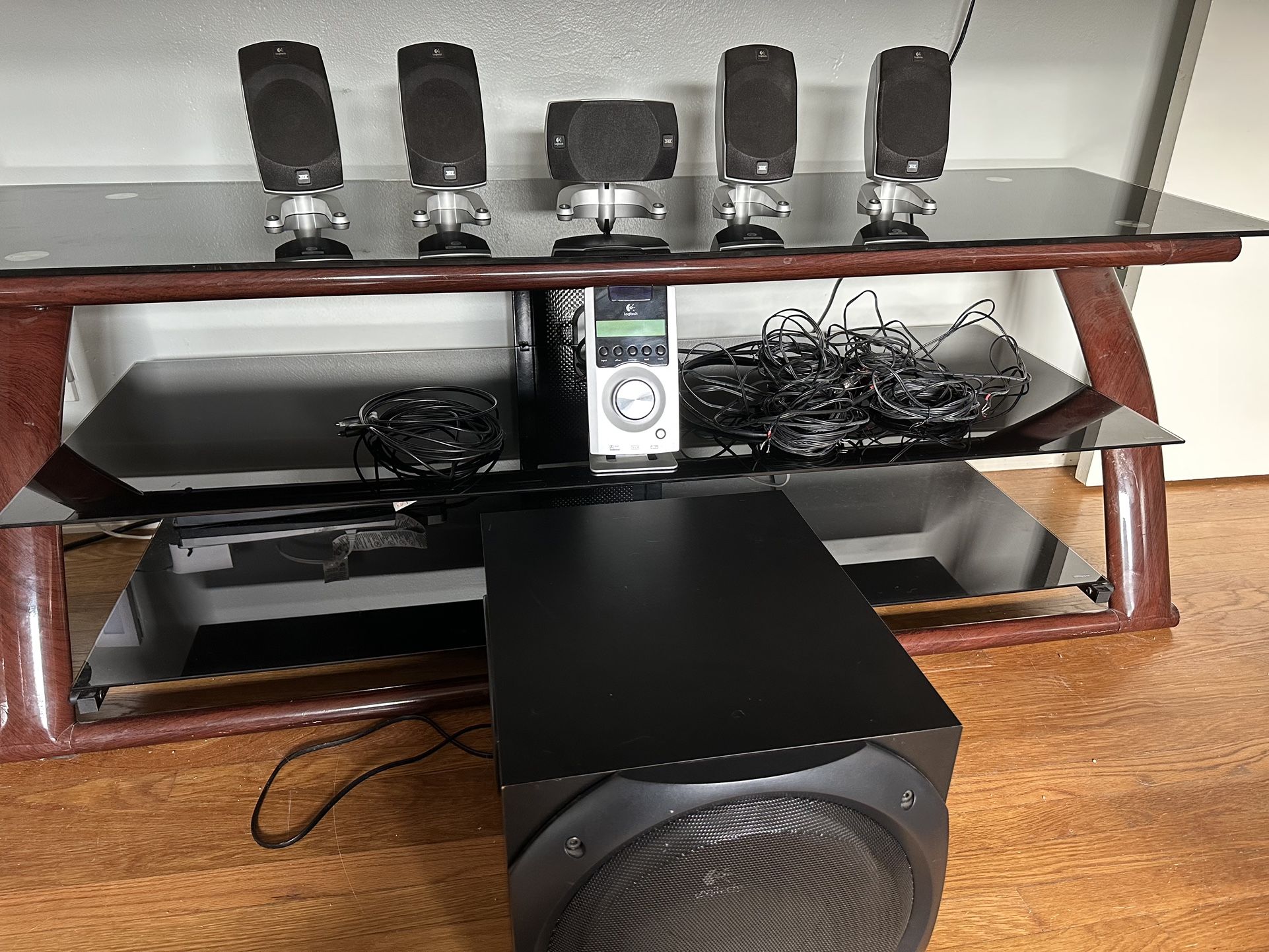 Interesseren Vergadering Explosieven Logitech Z-5500 Digital THX 500W 5.1 Surround Sound Speakers - PC Game Multimedia Theater Aux Optical for Sale in Spring Valley, CA - OfferUp Interesseren Vergadering Explosieven Logitech Z-5500 Digital THX 500W 5.1 Surround Sound Speakers - PC Game Multimedia Theater Aux Optical for Sale in Spring Valley, CA - OfferUp