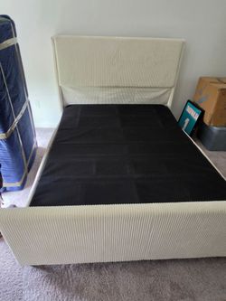Queen bed frame *beige*