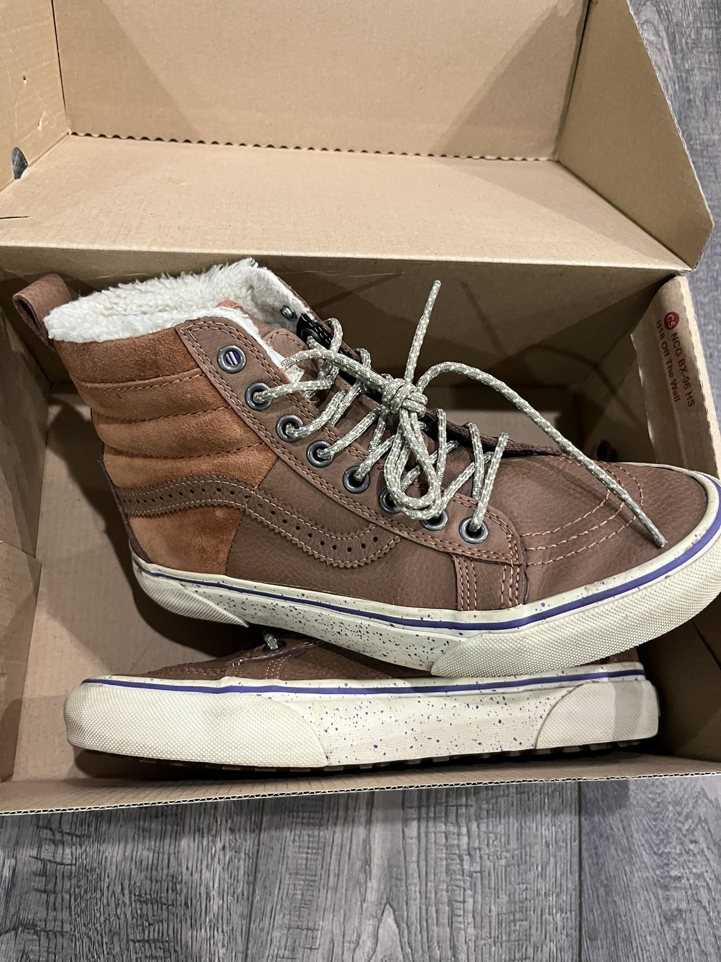 Vans x Hana Beaman MTE Hi-Tops – Scotchgard 3M Lined Winter Boots – Women’s Size [7.5]
