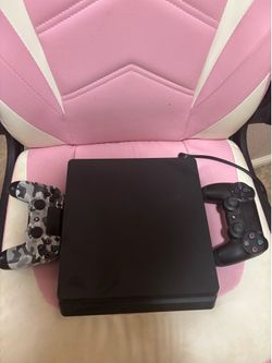 PS4 with 2 controllers