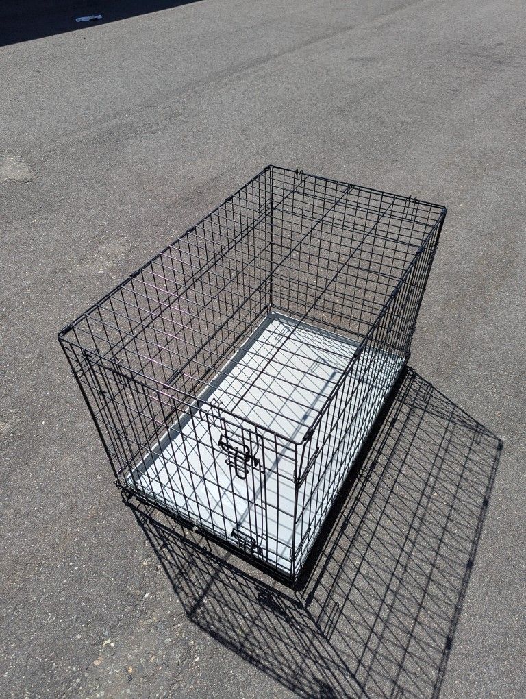 Medium Dog Crate Collapsible - Used