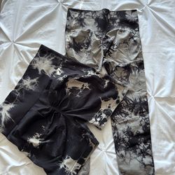 Workout shorts leggings size L