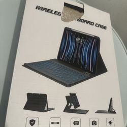 Blutlotus Wireless Keyboard Case for Apple iPad 10th Gen. - Rose