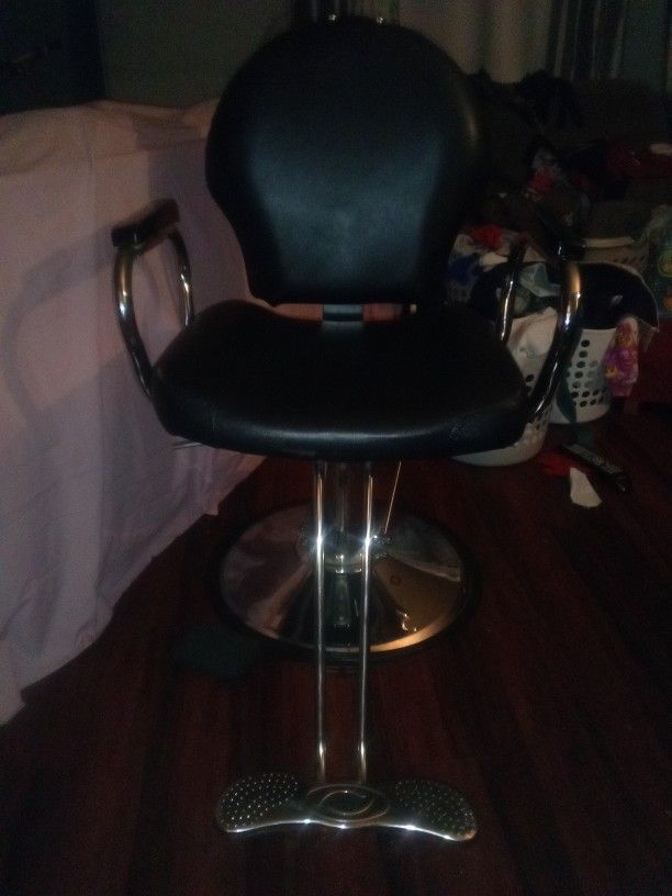 Hair , Barber Chair . For Your Side Hustle