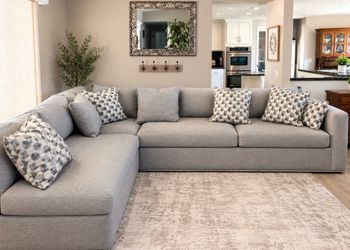 Large Gray Fabric Sectional Sofa with Chaise