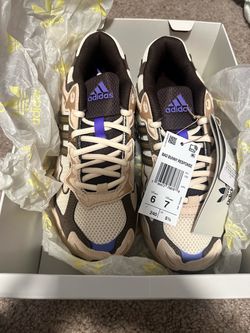 Adidas Bad Bunny Response CL