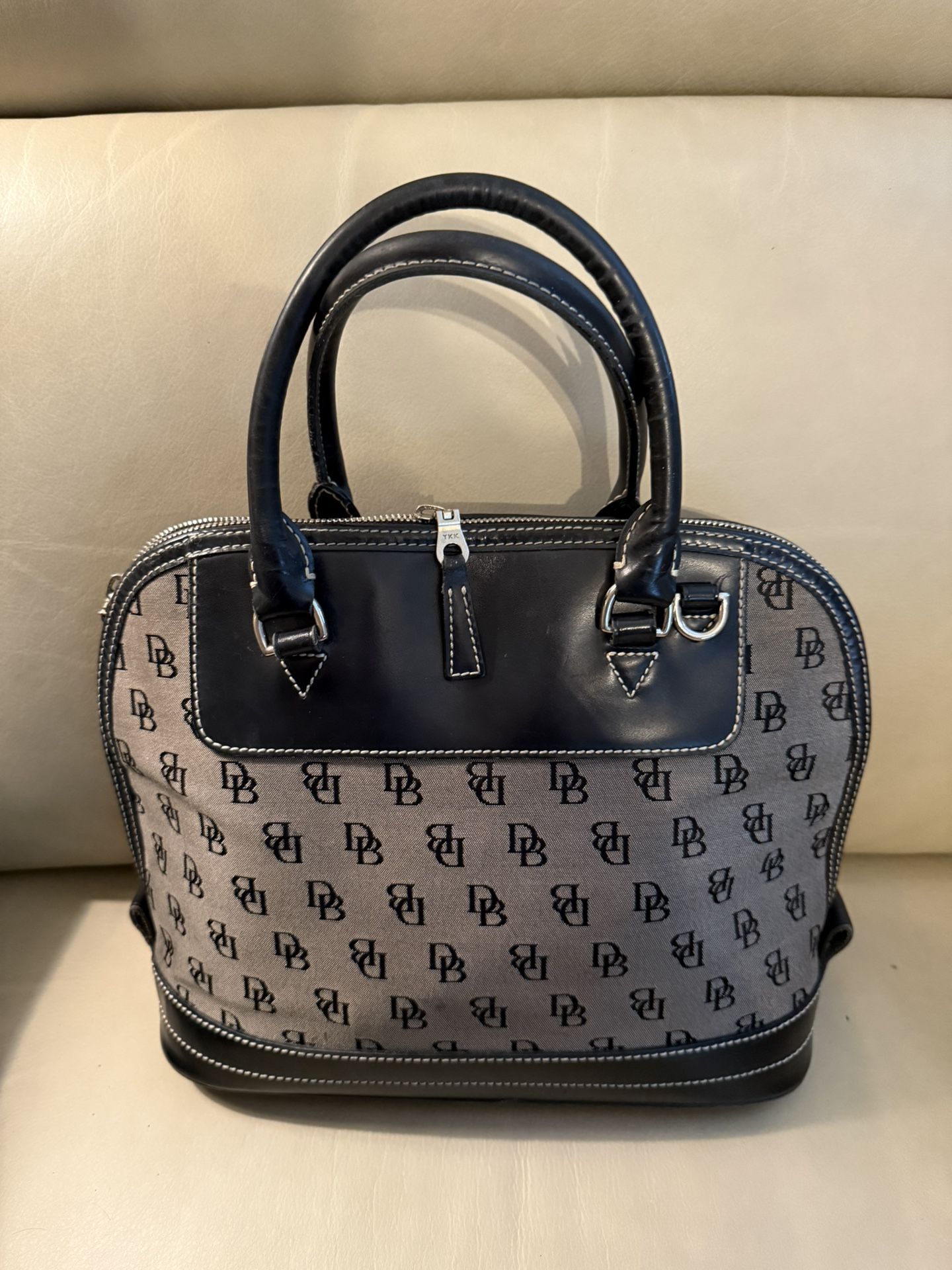 Dooney &Bourke Inc.