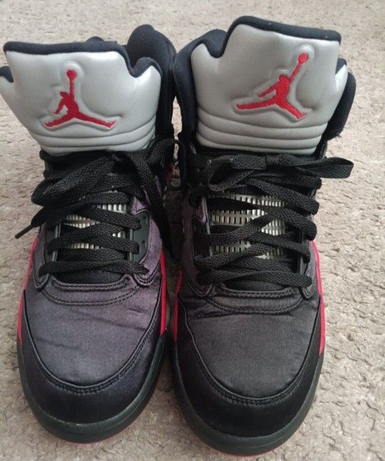 Air Jordan Retro 5 Satin Black/ University Red