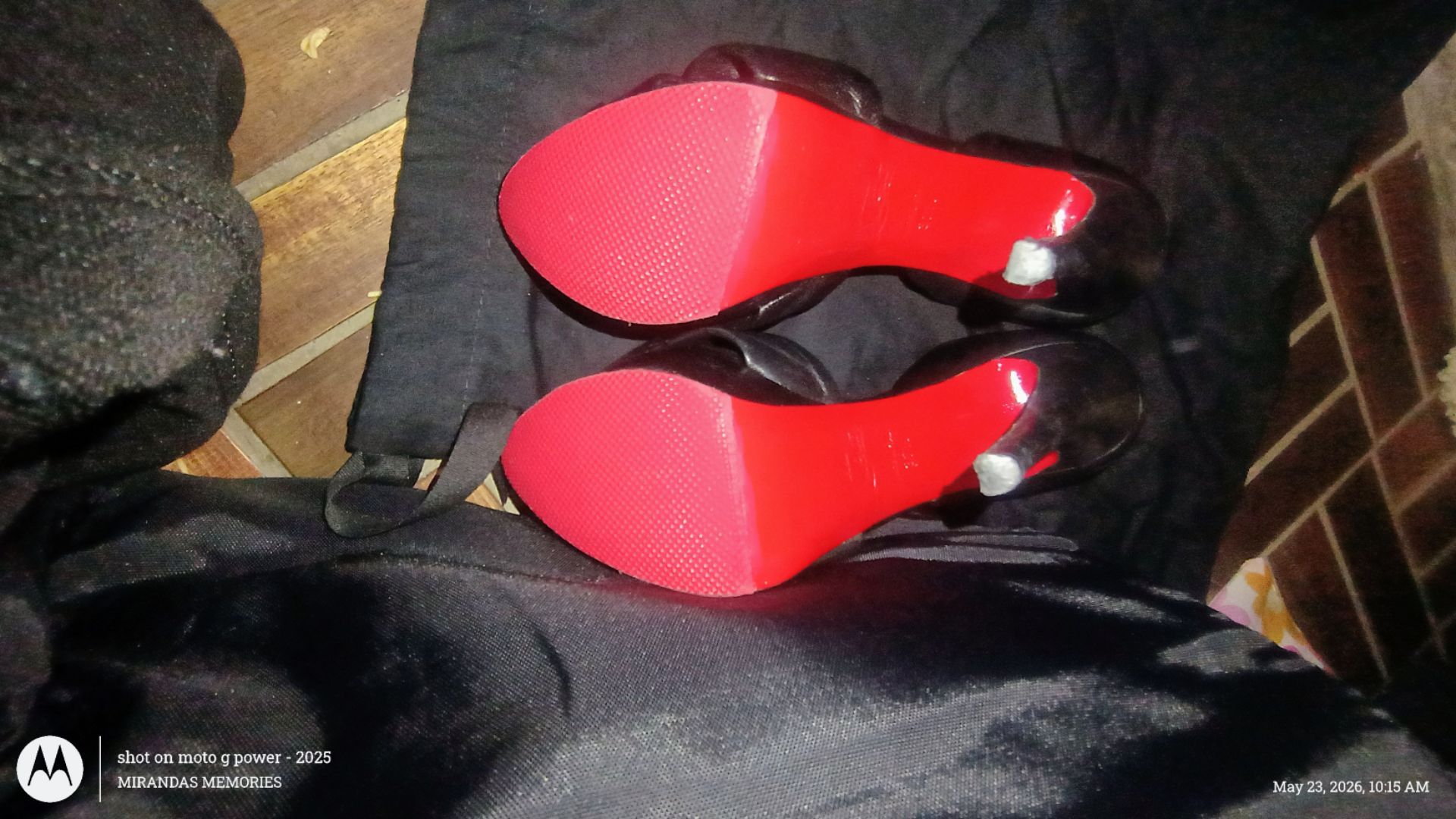 Red bottoms size 38 1/2