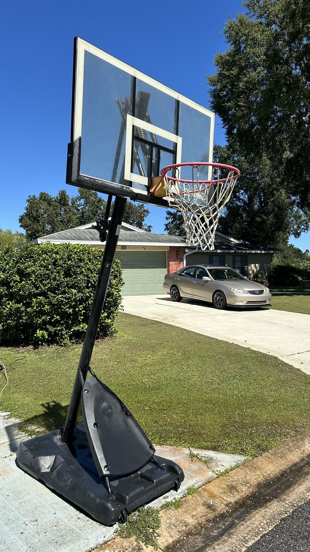 Spalding 54-inch Basketball Hoop