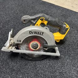 Dewalt Handsaw. Tool Only 