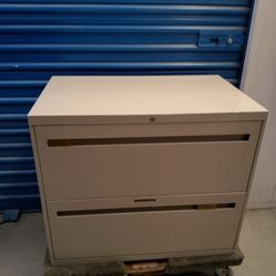 Metal file cabinet $ 70