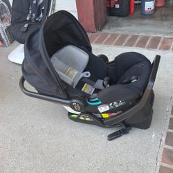 Baby Jogger City Go 2 Car Seat With Base