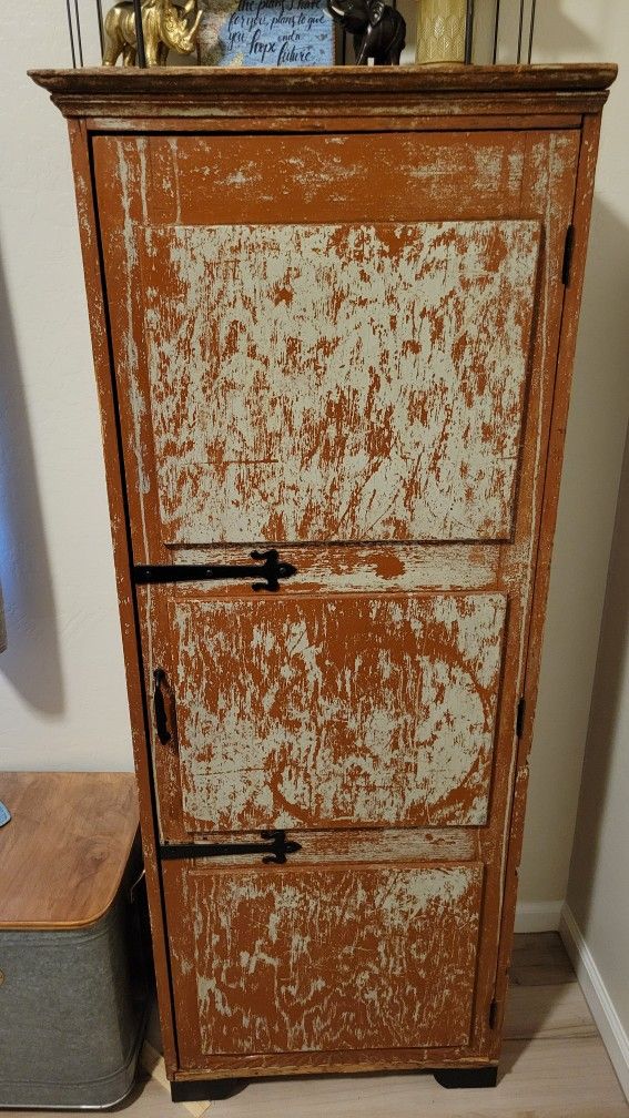 Cabinet/storage