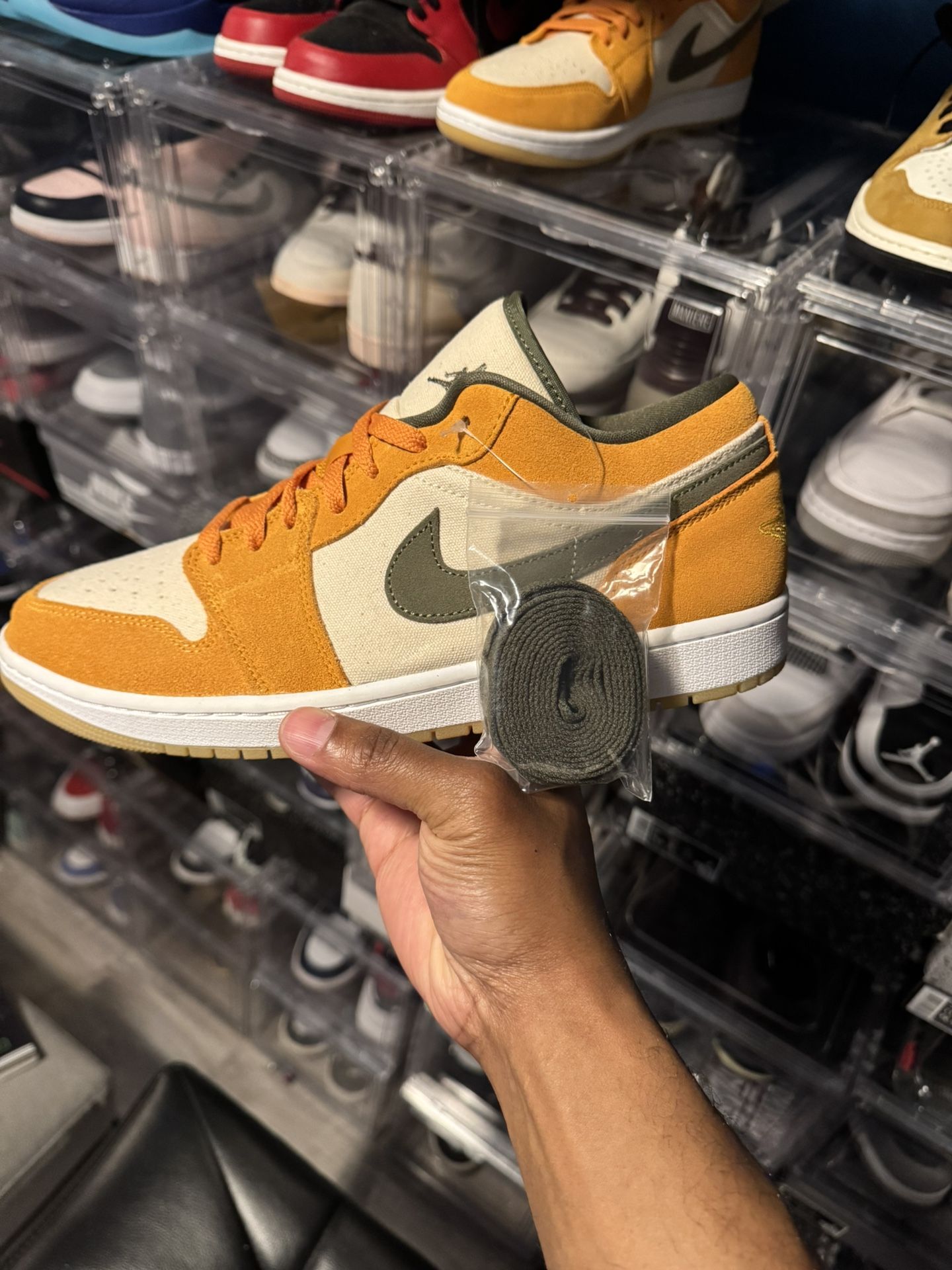 Air Jordan Retro 1 Low SE Ceramic