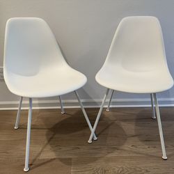 Herman Miller Eames Modeled Plastic Side Chair( Each)