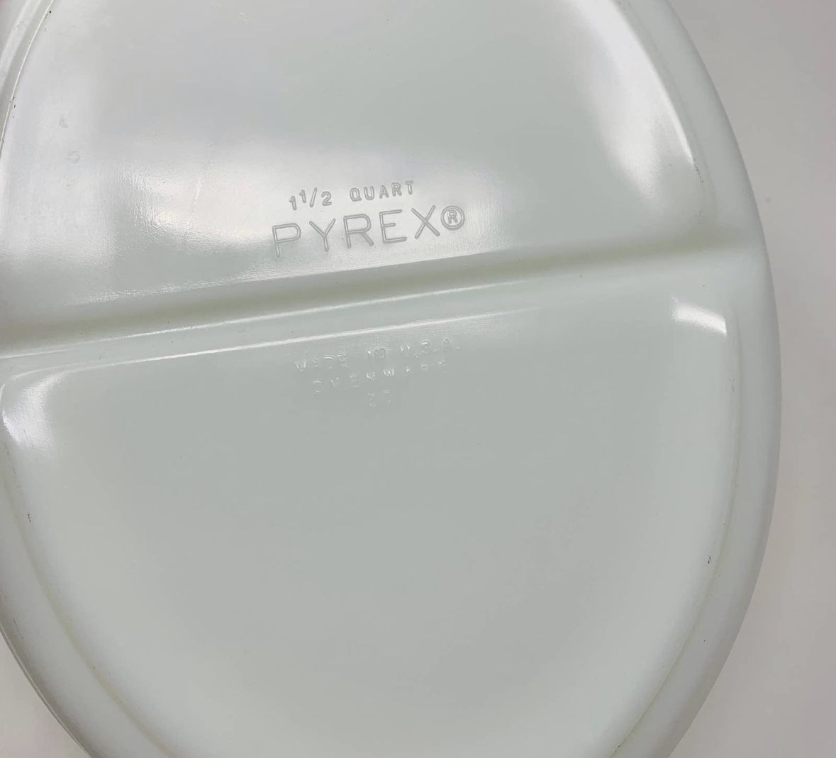 Pyrex 9x13 Baking Dish w/ Lid for Sale in San Diego, CA - OfferUp