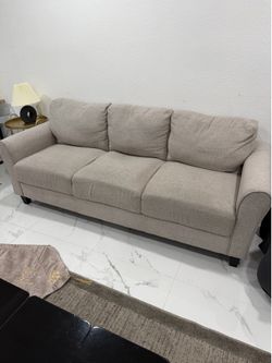 Couch set