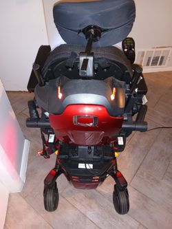 Power Chair.Quantum Stretto