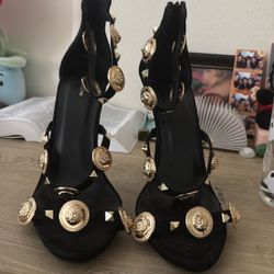 Prettylittlething Heels 