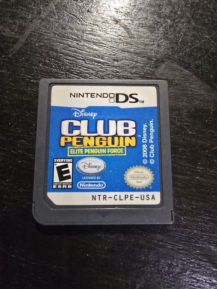 Club Penguin Elite Penguin Force Nintendo DS Game