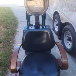 Silla con secador de pelo de salón