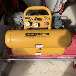 STANLEY BOSTITCH 4.5 GAL 2HP DUAL TANK COMPRESSOR, BUILDER SERIES