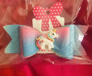 Hair accessories/Hair bows/ Girl hair clips.