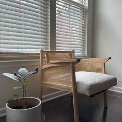 accent chair