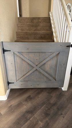 Baby gate