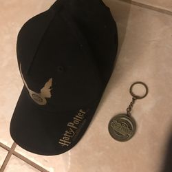 Harry Potter Hat And Keychain 