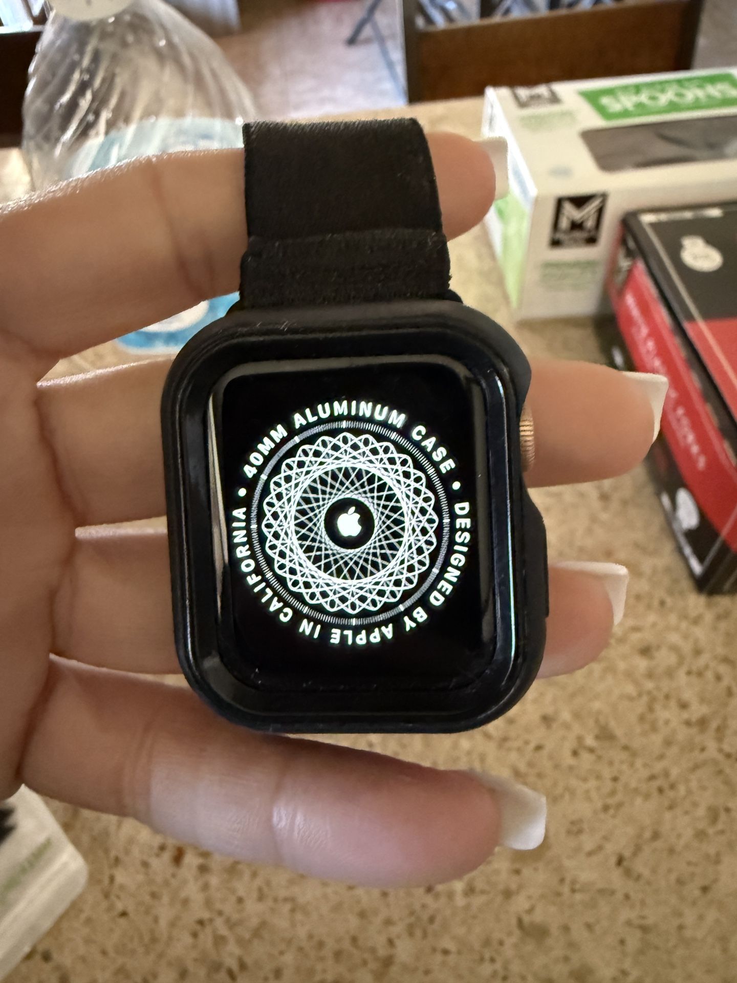 Apple Watch 5 With Case And Bands 40MM