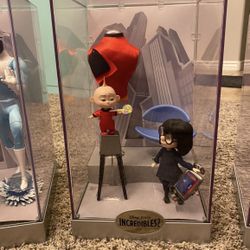 Disney Pixar Limited Edition The Incredibles 2 Edna Mode & Jack-Jack Doll Set