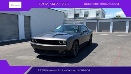 2022 Dodge Challenger SXT