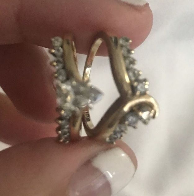 41/2kilates Of Diamantes Pear Shape Is 3/4 Of Diamond Almos One K 14 K Gold Wedding Ring Engagedment Ring