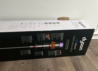Dyson V15