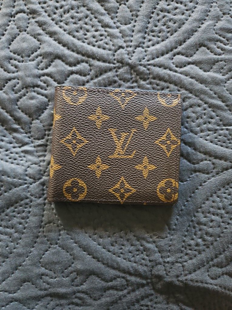 Louis Vuitton Mens Wallet