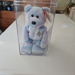 Ty  Beanie Baby Issy 2001 4 Season Hotel Bear Price or best offer 