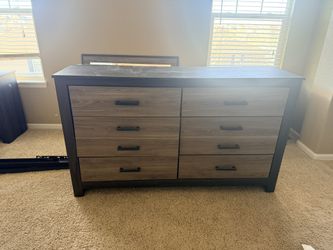 Queen Bedroom Set