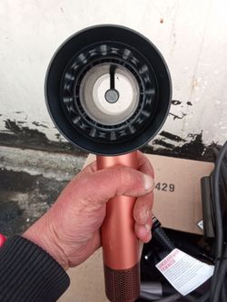 ORIGINAL "DYSON" hair dryer machine.