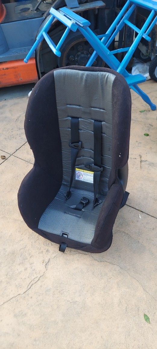 Car seat $20